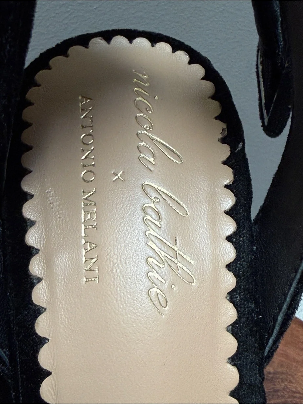 Nicola Bathie x Anton‎ Heunis Black Velvet Rosette Platform Heels Sz 9